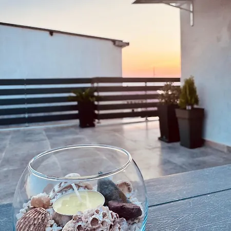 דירה Modern Grey