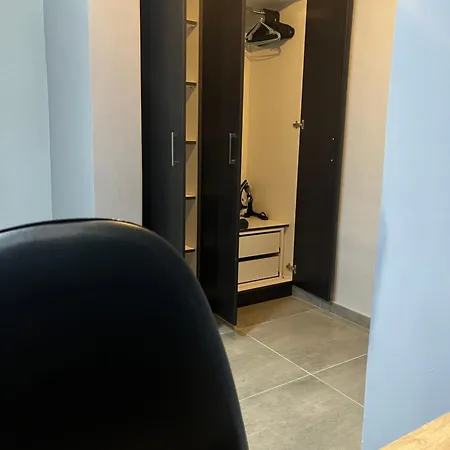 Apartament Modern Grey Nea Michaniona