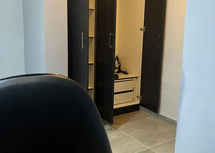 Apartamento Modern Grey Nea Michaniona