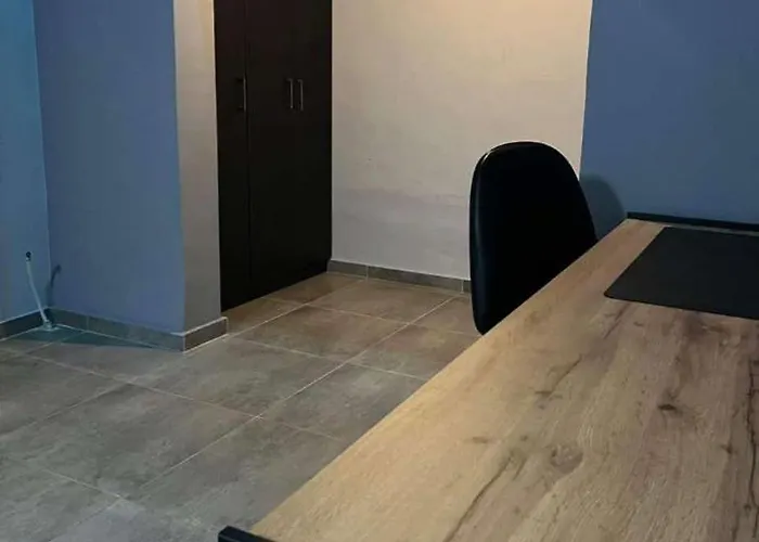 Modern Grey Nea Michaniona