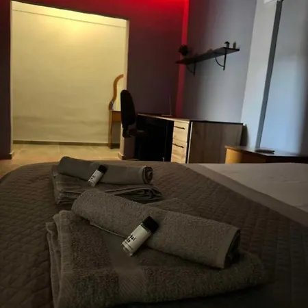 Modern Grey Appartement Nea Michaniona